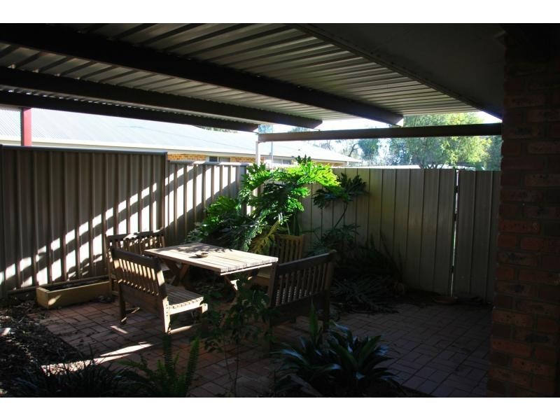 12 Kamarooka Street, Barooga NSW 3644