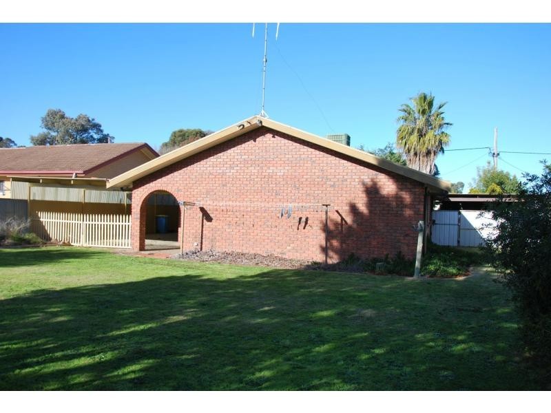 12 Kamarooka Street, Barooga NSW 3644