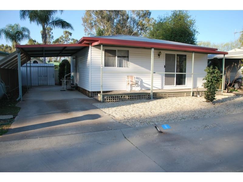 8 Gumview Court, Oasis Village, Cobram VIC 3644