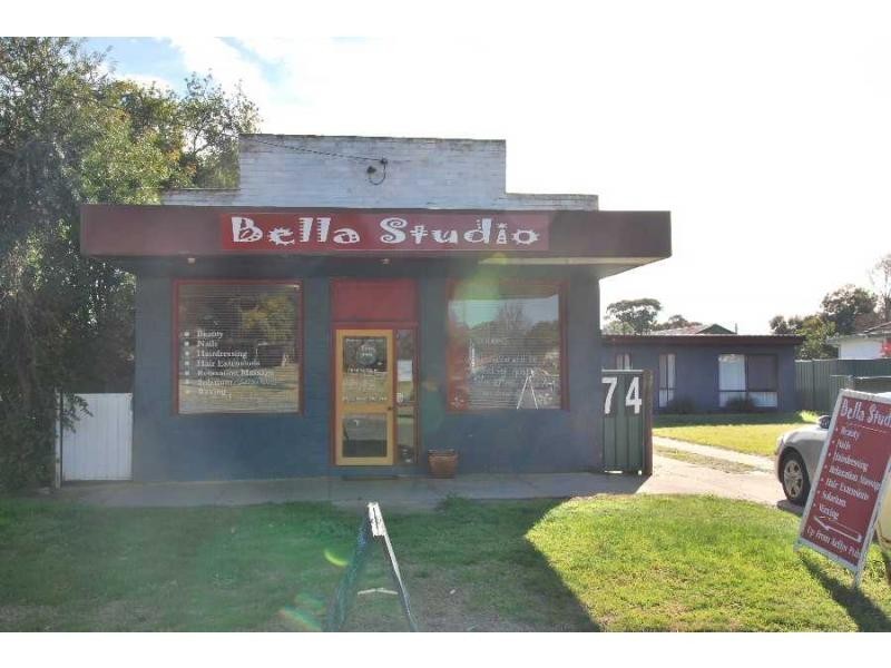 74 Hennessey Street, Tocumwal NSW 2714