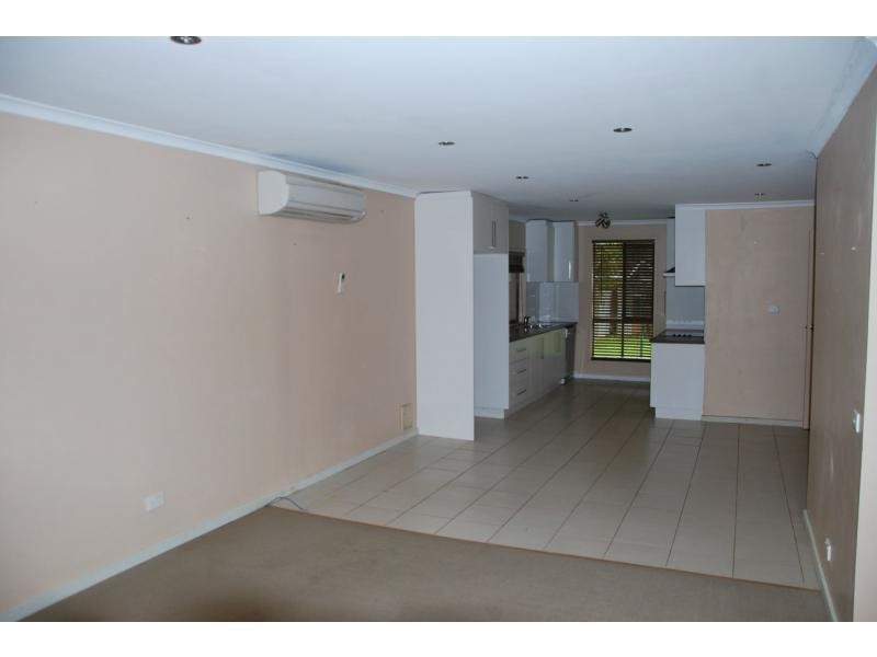 74 Hennessey Street, Tocumwal NSW 2714