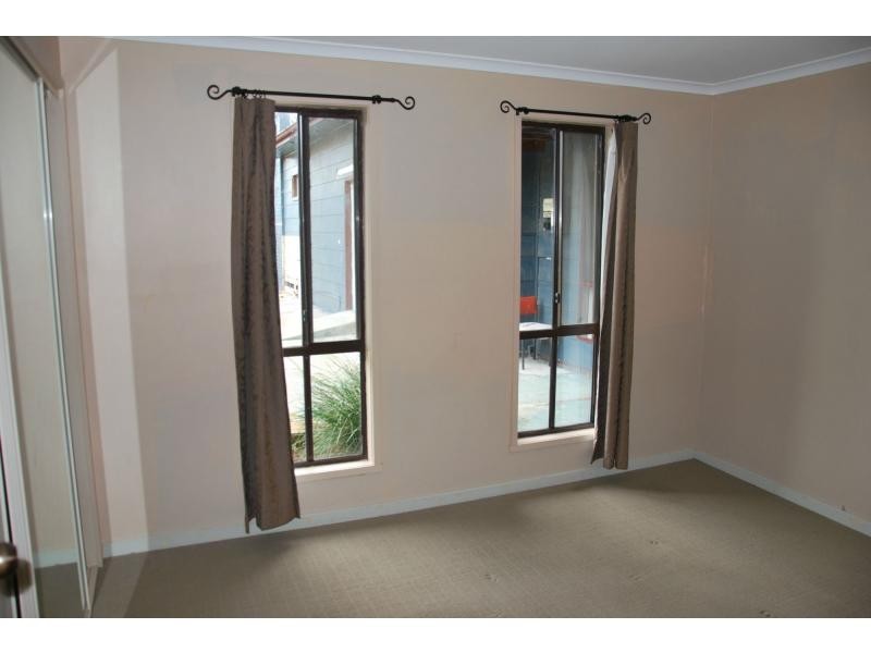 74 Hennessey Street, Tocumwal NSW 2714