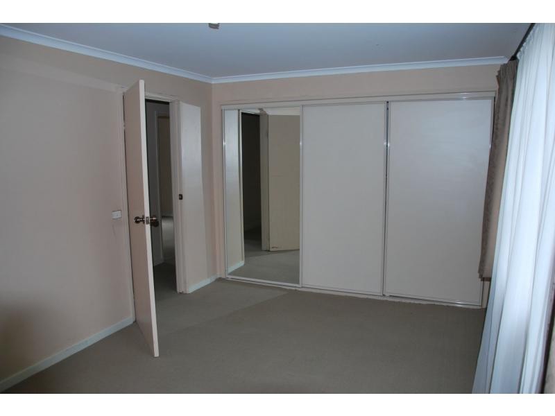 74 Hennessey Street, Tocumwal NSW 2714