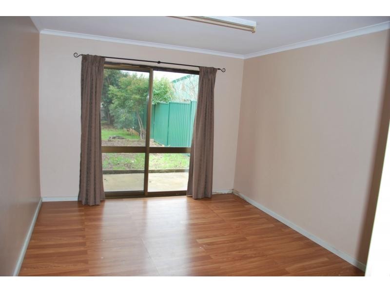 74 Hennessey Street, Tocumwal NSW 2714