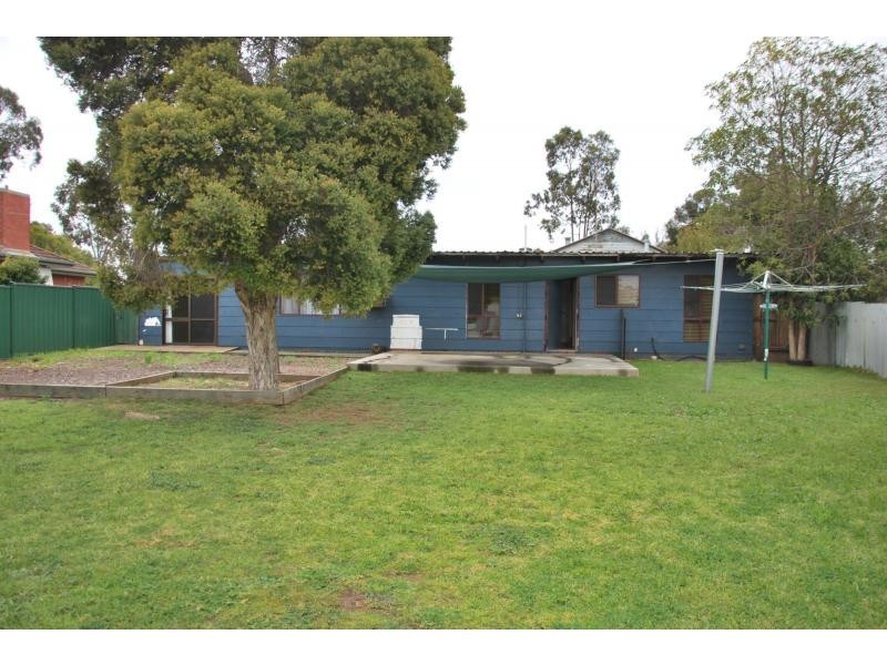 74 Hennessey Street, Tocumwal NSW 2714