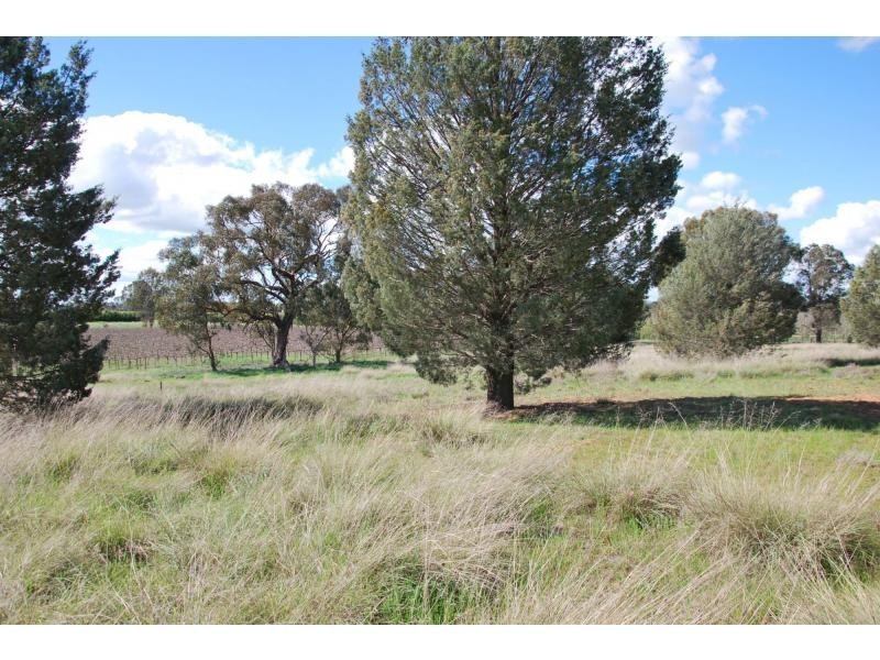 74 Quicks Road, Barooga NSW 3644