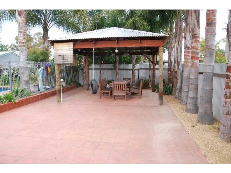 13 Kamarooka Street, Barooga NSW 3644