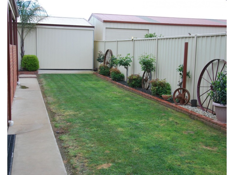 14 Gattuso Drive, Cobram VIC 3644