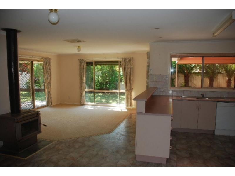 17 Arramagong Street, Barooga NSW 3644