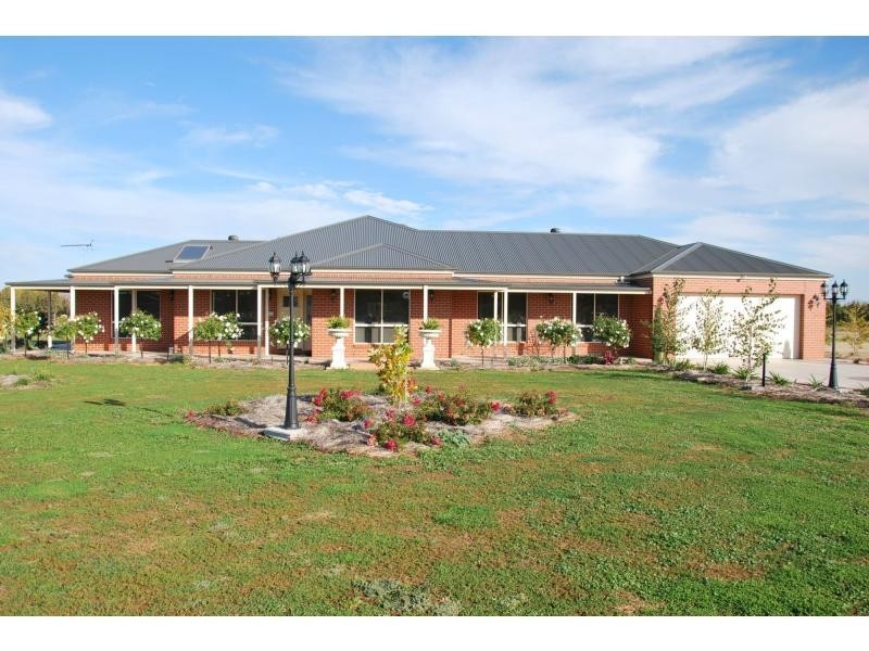 7 Rosily Court, Cobram VIC 3644