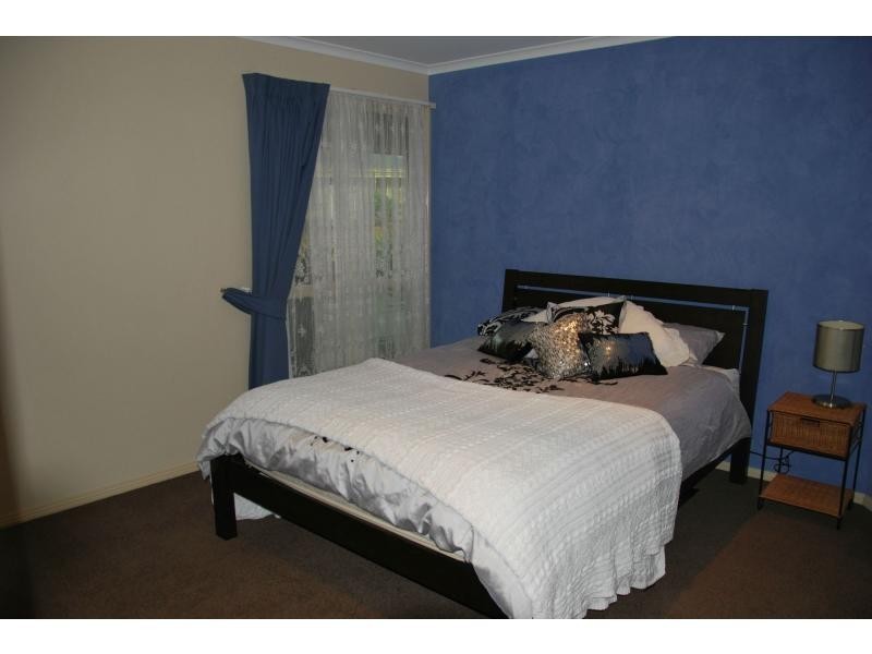 28 Apricot Circuit, Cobram VIC 3644