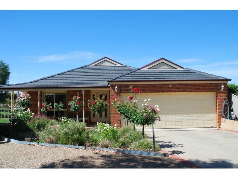 5 Collina Court, Cobram VIC 3644