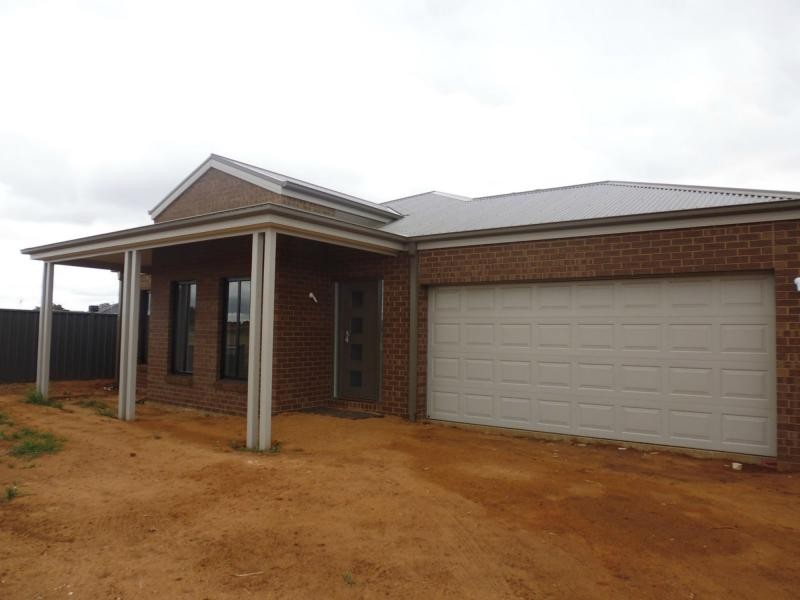 12 Cosmo Drive, Cobram VIC 3644