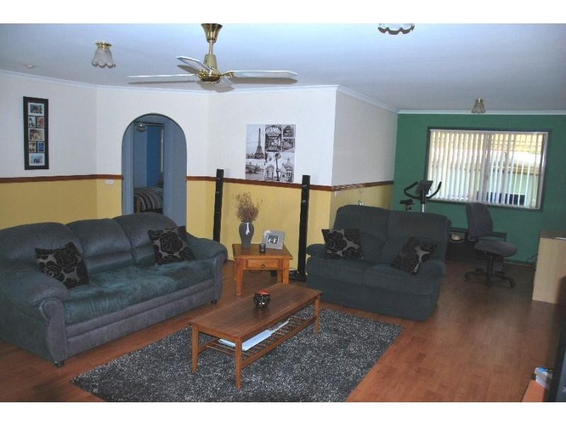 21 Glenavon Avenue, Cobram VIC 3644