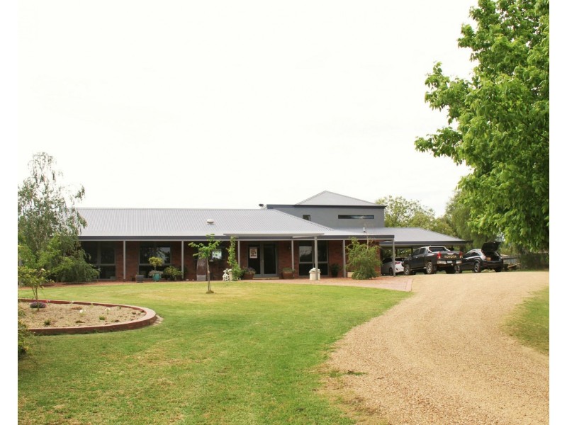 36-38 Barinya Street, Barooga VIC 3644