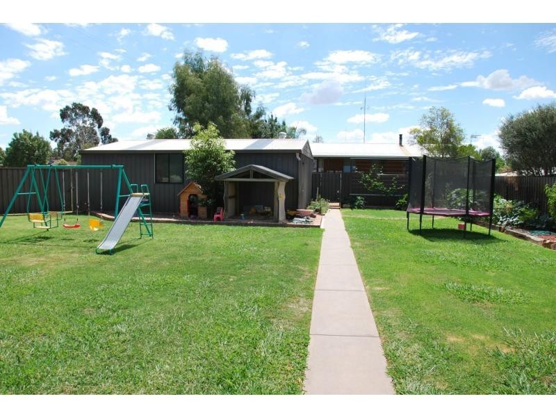 2A Amos Street, Yarroweyah VIC 3644
