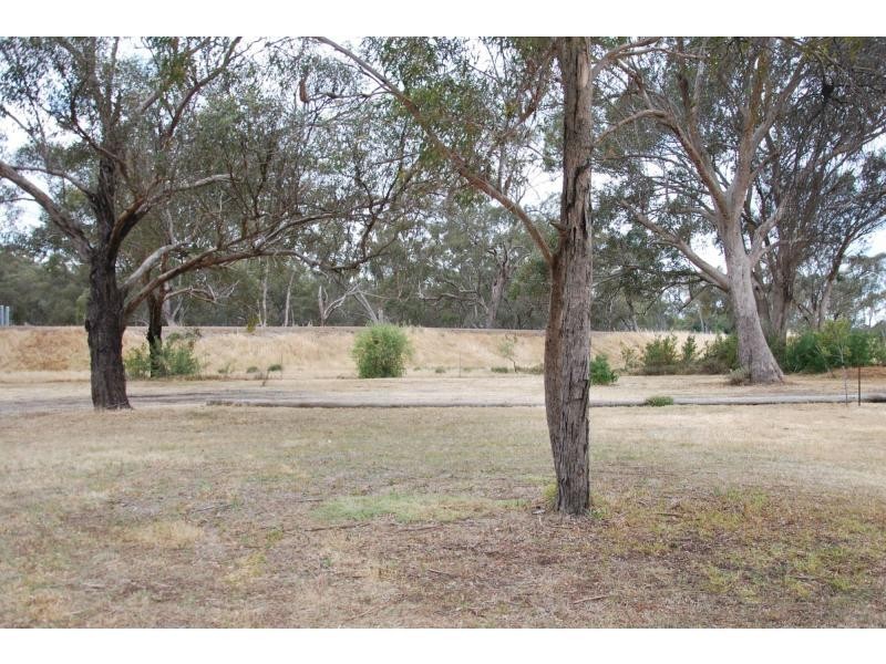 86 Newnham Road, Cobram VIC 3644