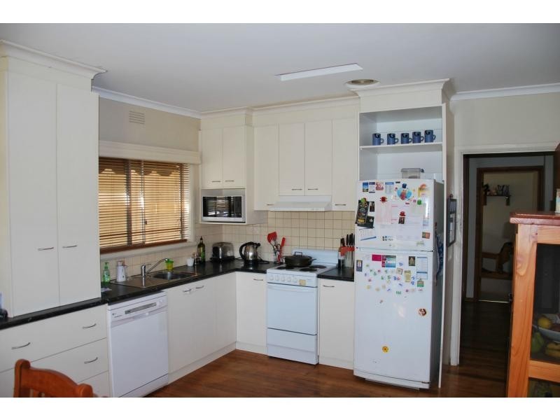 39 Karook Street, Cobram VIC 3644