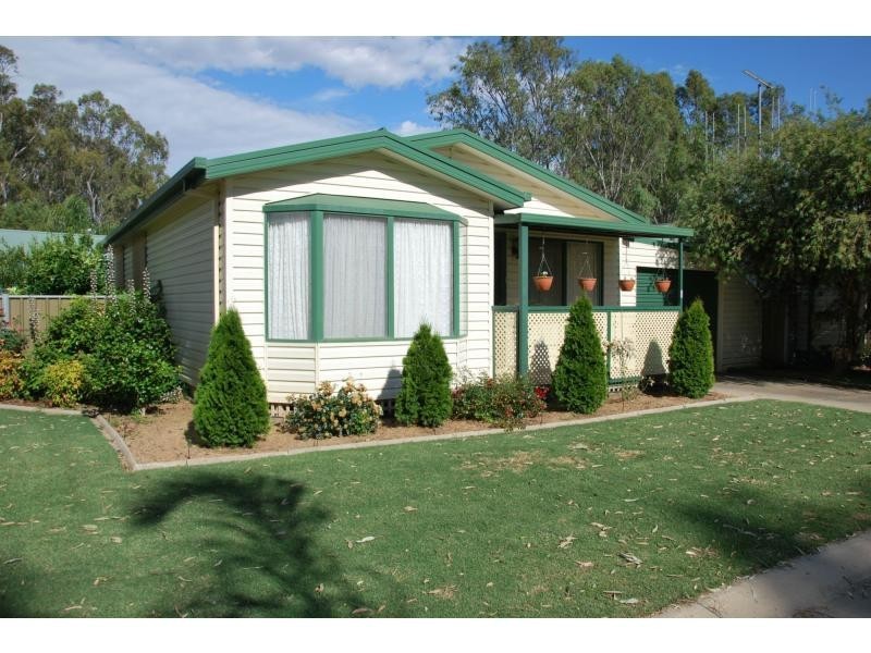 23 Oasis Drive, Oasis Village, Cobram VIC 3644