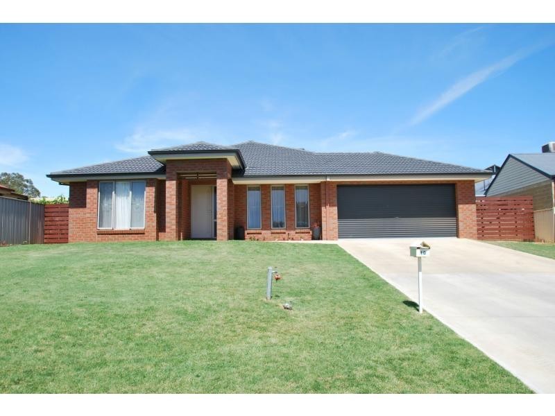 10 Scenic Drive, Cobram VIC 3644