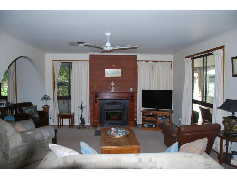 310 Greens Lane, Koonoomoo VIC 3644