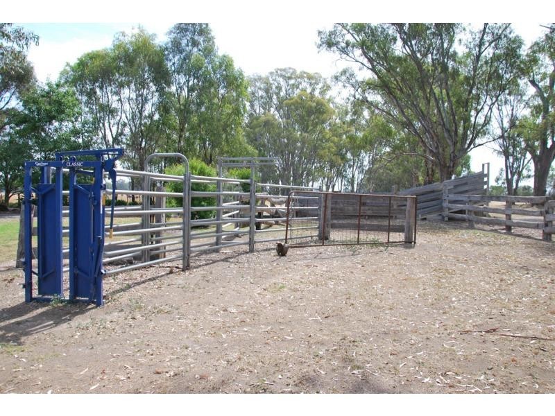 310 Greens Lane, Koonoomoo VIC 3644