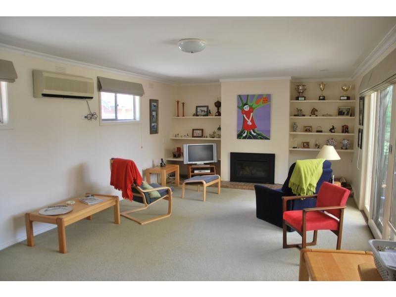33 Cobram Street, Berrigan NSW 2712
