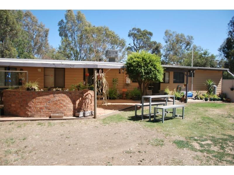 6 William Street, Bearii VIC 3641