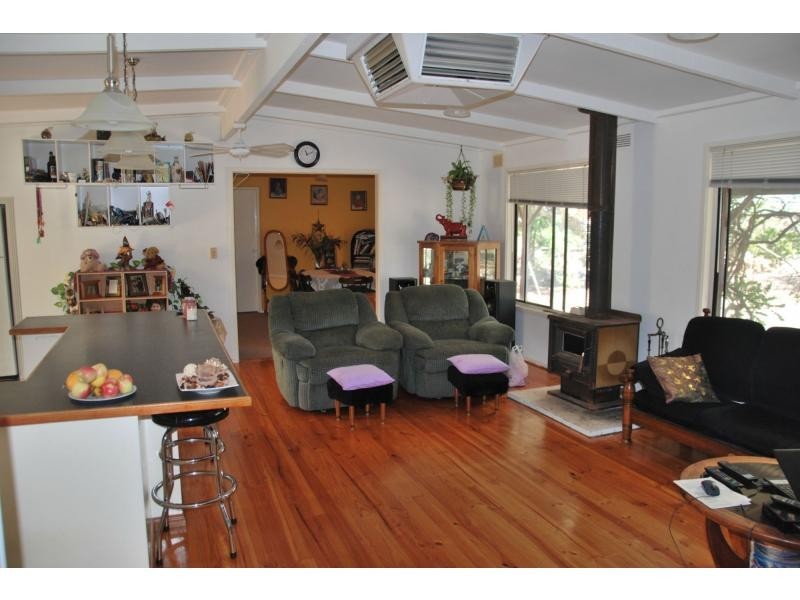 6 William Street, Bearii VIC 3641