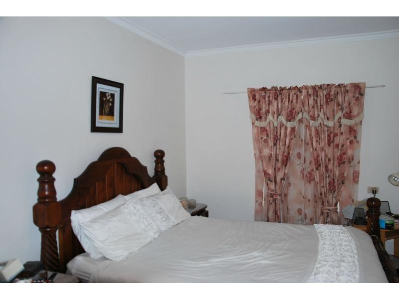 17 Glenavon Avenue, Cobram VIC 3644