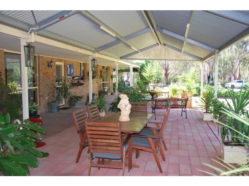 7316 Goulburn Valley Highway, Koonoomoo VIC 3644
