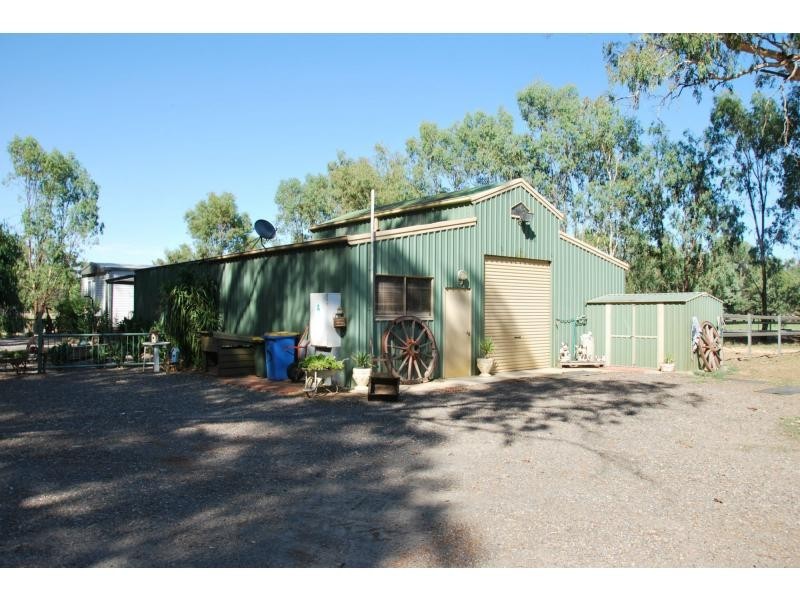 7316 Goulburn Valley Highway, Koonoomoo VIC 3644