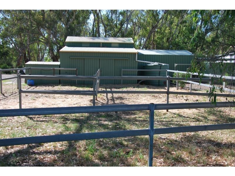 7316 Goulburn Valley Highway, Koonoomoo VIC 3644