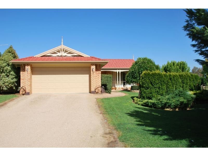 2 Muscara Court, Yarroweyah VIC 3644