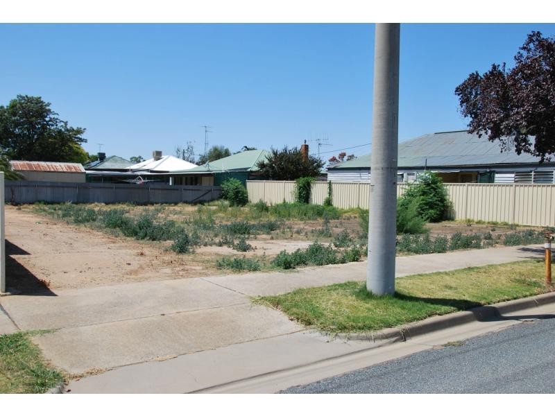 L2-1 Pine Street, Cobram VIC 3644