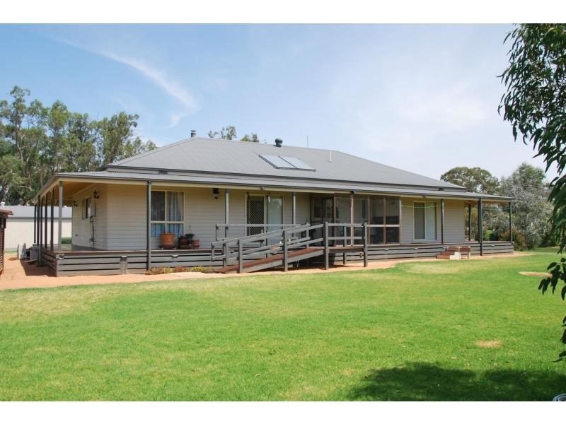 4 Muscara Court, Yarroweyah VIC 3644