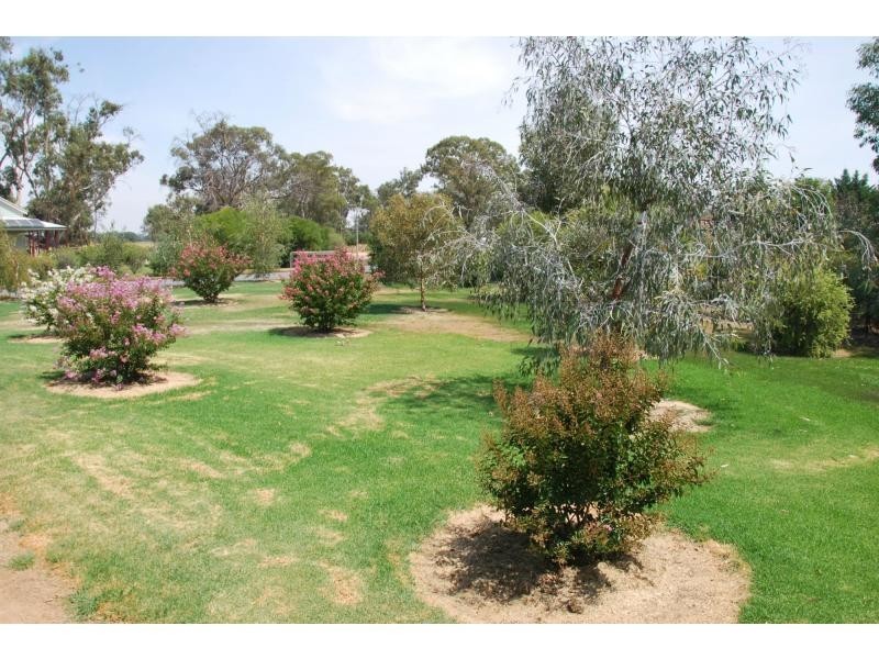 4 Muscara Court, Yarroweyah VIC 3644