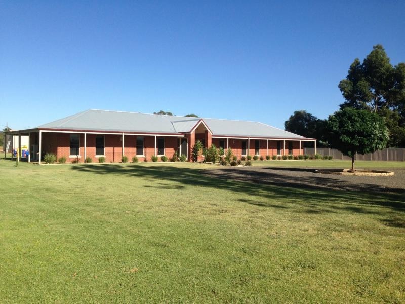 21 Ritchie Road, Cobram VIC 3644