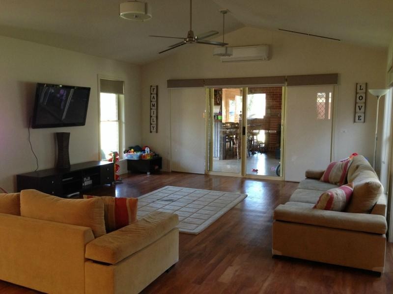 21 Ritchie Road, Cobram VIC 3644