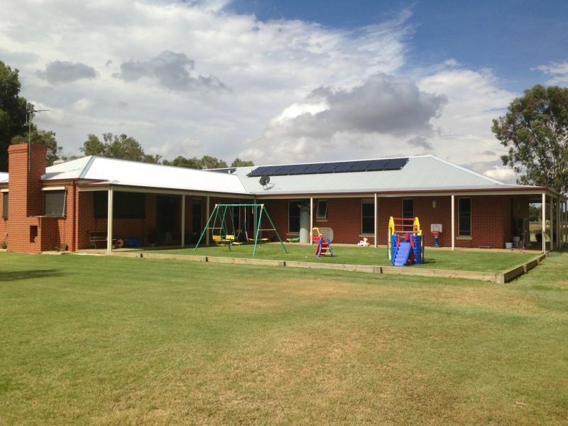 21 Ritchie Road, Cobram VIC 3644