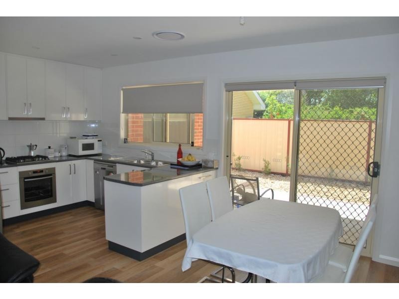 5B Glenavon Avenue, Cobram VIC 3644