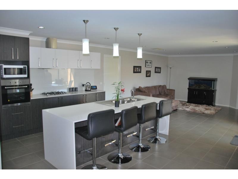 8 Ivie Street, Barooga VIC 3644