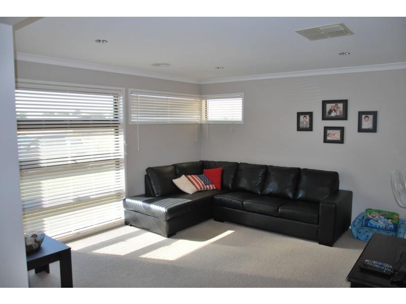 8 Ivie Street, Barooga VIC 3644