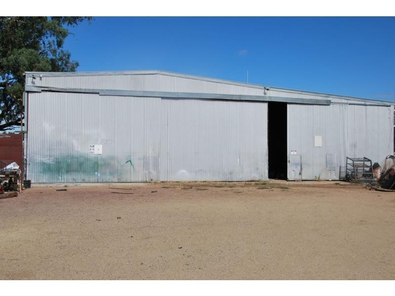 62 Bruce Birrell Drive, Tocumwal NSW 2714