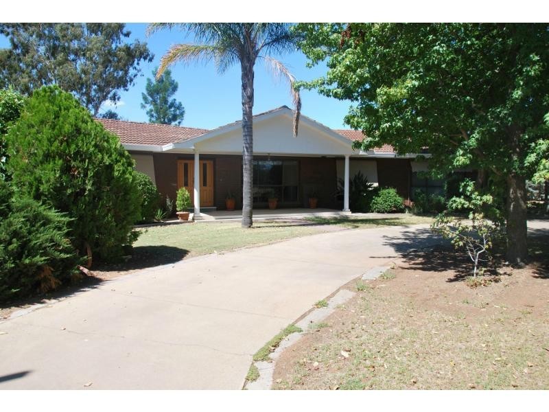 73 Cobram South Road, Cobram VIC 3644