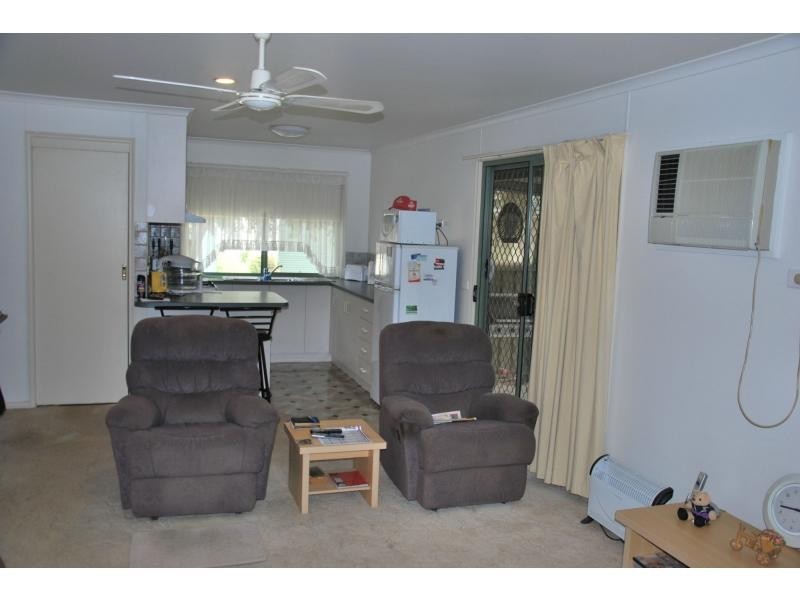 7 Lakeside Drive, Oasis Village, Cobram VIC 3644
