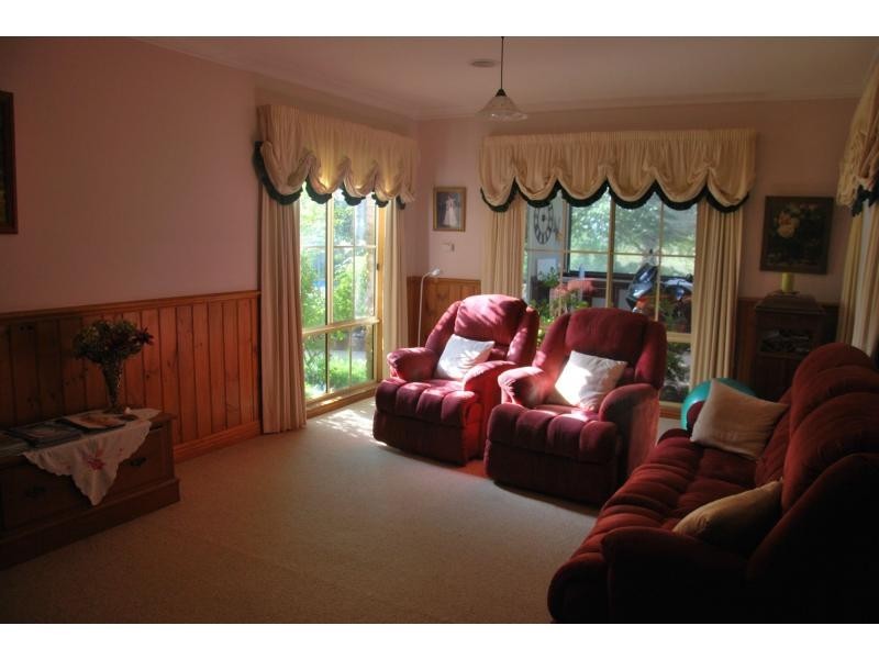 9 Cemetery Road, Cobram East VIC 3644