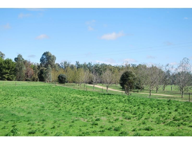 76 Platypus Drive, Barooga VIC 3644