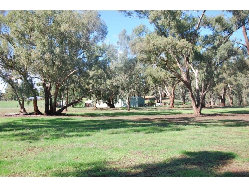 76 Platypus Drive, Barooga VIC 3644