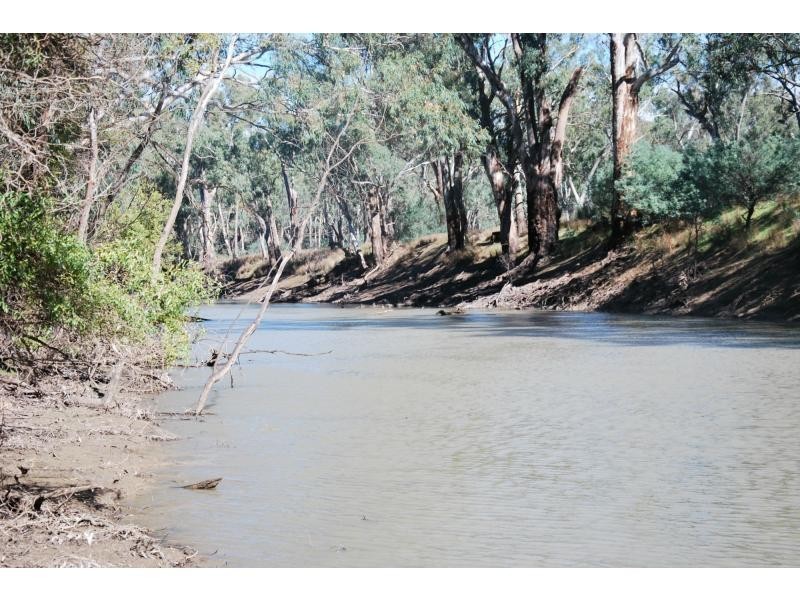 76 Platypus Drive, Barooga VIC 3644